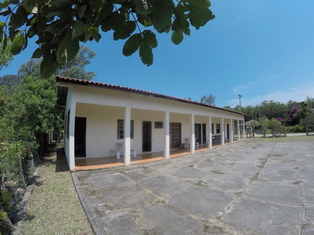 Suites Casa Amarela Da Ferrugem Garopaba Exterior photo